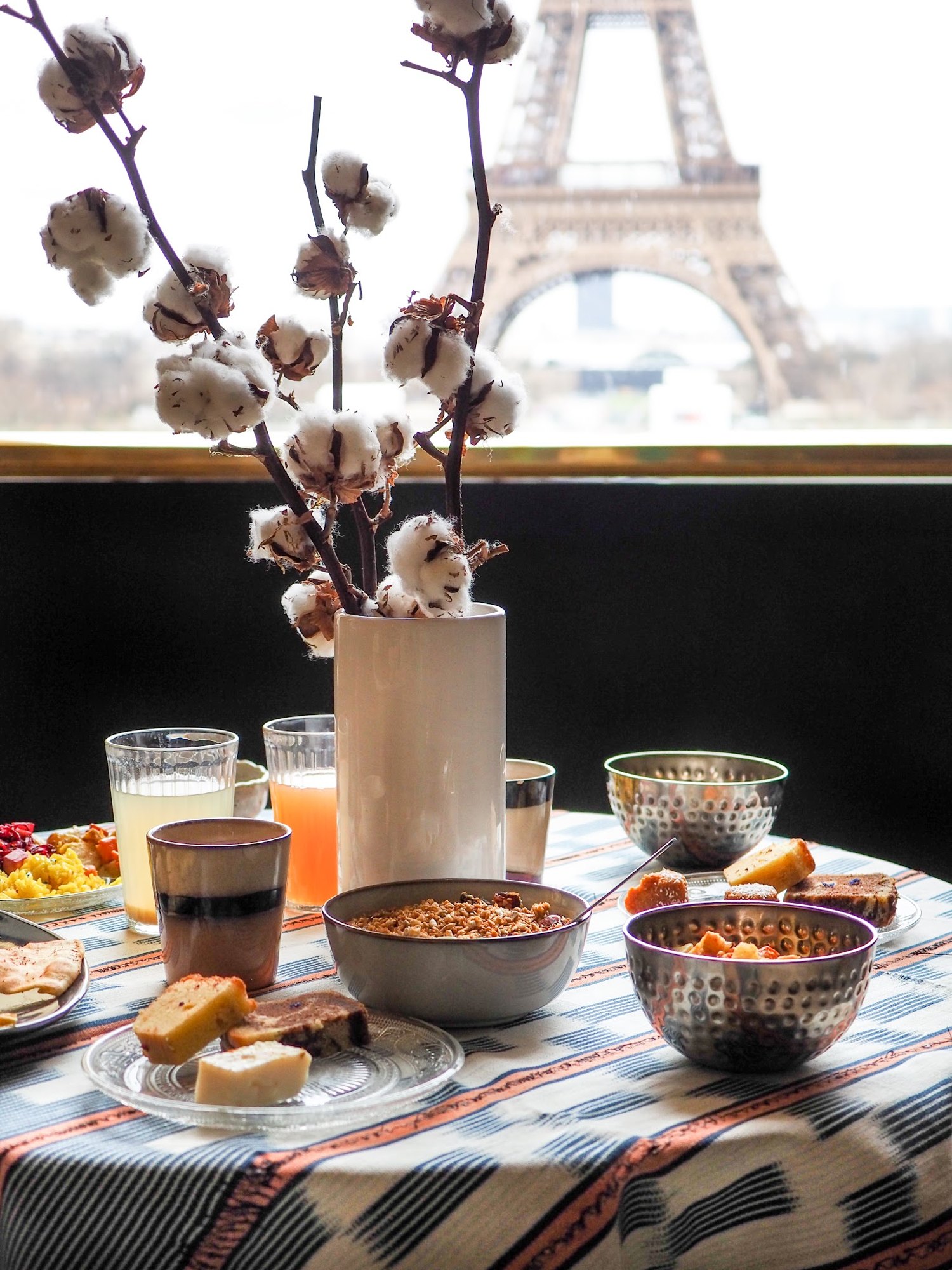 Brunch Bande de Cheffes, vue sur la tour Eiffel